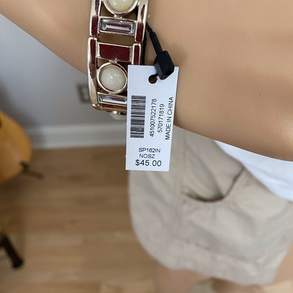 WHBM stretch bracelet. NWT. Gold colored. - Picture 3 of 4